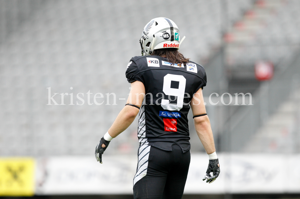 American Football / Tivoli Stadion, Innsbruck, Österreich by kristen-images.com