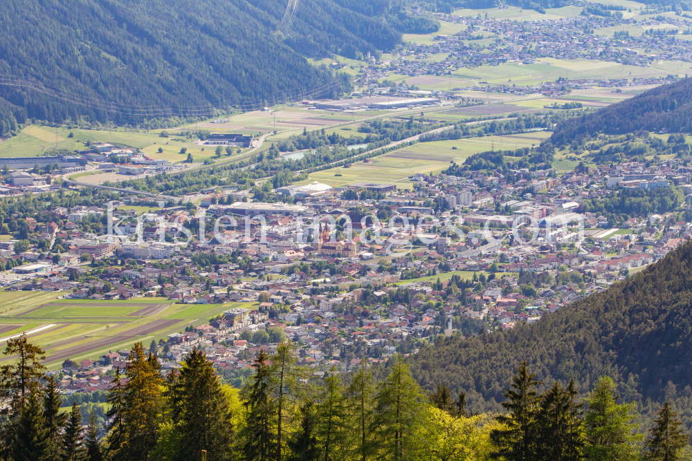 Telfs, Tirol, Österreich by kristen-images.com