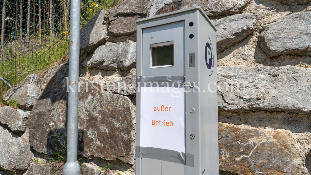 Parkscheinautomat außer Betrieb by kristen-images.com