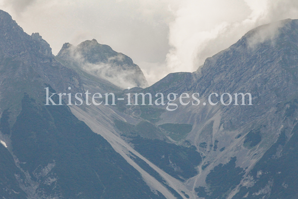 Arzler Scharte, Nordkette, Karwendel, Tirol, Österreich by kristen-images.com