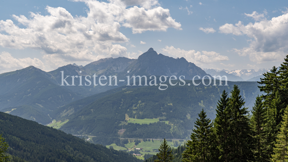 Serles / Tirol, Österreich by kristen-images.com