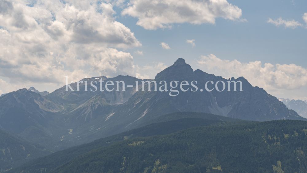 Serles / Tirol, Österreich by kristen-images.com