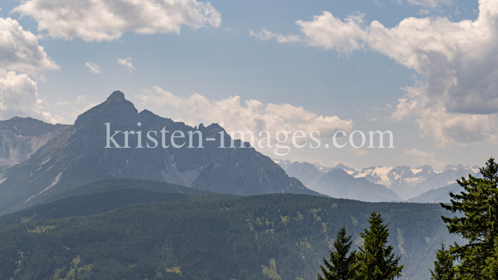 Serles / Tirol, Österreich by kristen-images.com