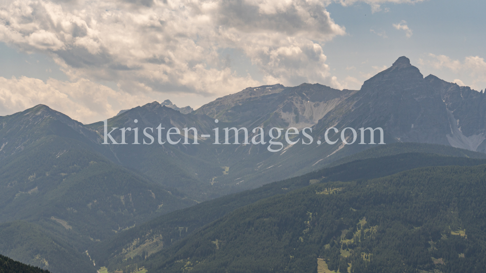 Serles / Tirol, Österreich by kristen-images.com