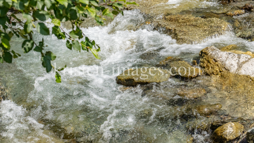 Gebirgsbach / Falggasanerbach im Arztal, Ellbögen, Tirol, Österreich by kristen-images.com