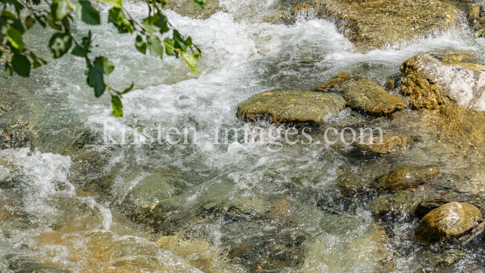 Gebirgsbach / Falggasanerbach im Arztal, Ellbögen, Tirol, Österreich by kristen-images.com