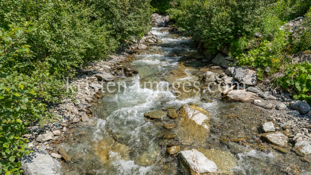 Gebirgsbach / Falggasanerbach im Arztal, Ellbögen, Tirol, Österreich by kristen-images.com