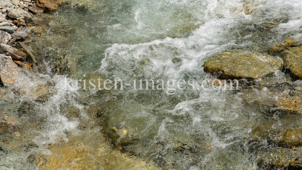 Gebirgsbach / Falggasanerbach im Arztal, Ellbögen, Tirol, Österreich by kristen-images.com