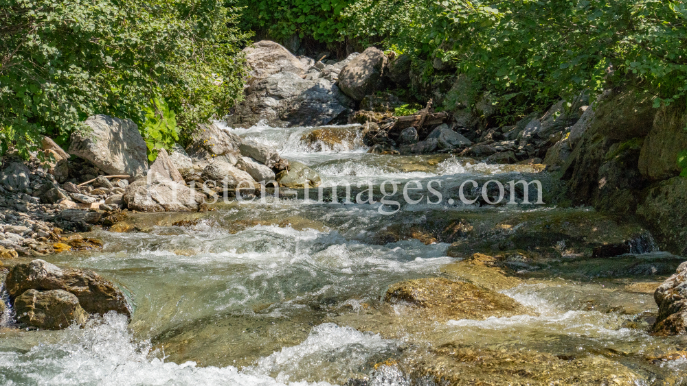 Gebirgsbach / Falggasanerbach im Arztal, Ellbögen, Tirol, Österreich by kristen-images.com