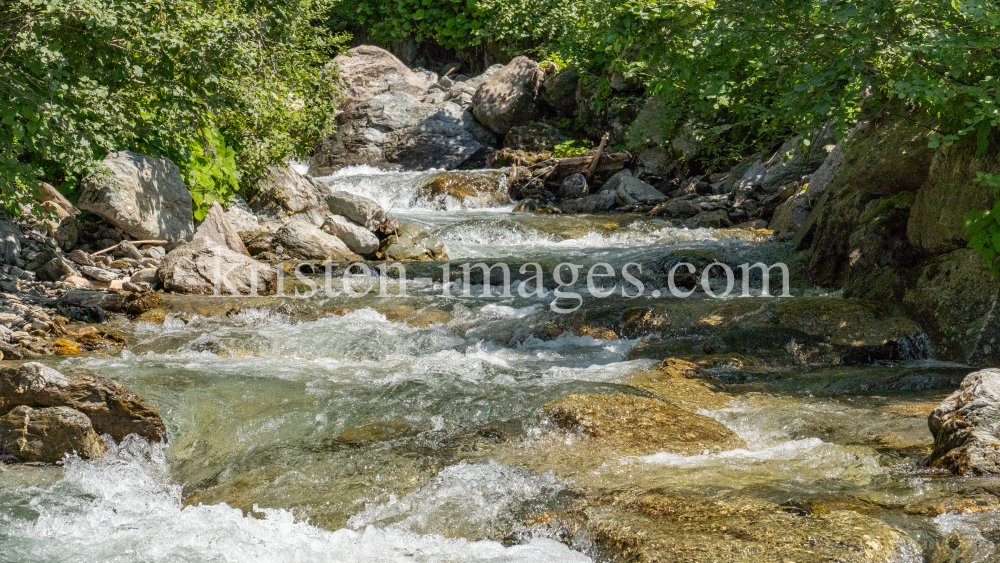 Gebirgsbach / Falggasanerbach im Arztal, Ellbögen, Tirol, Österreich by kristen-images.com