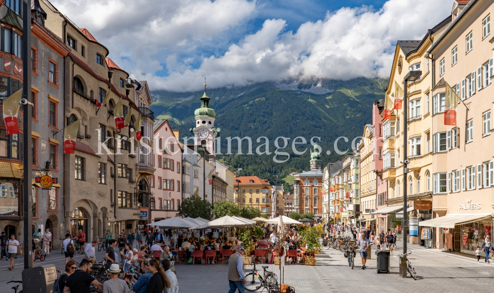 Maria-Theresien-Straße, Innsbruck, Tirol, Österreich by kristen-images.com