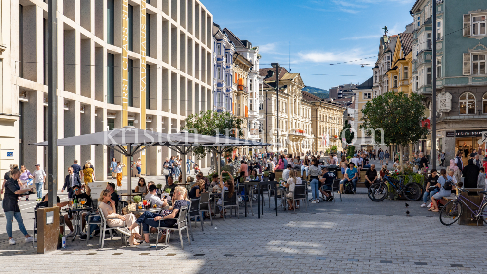 Maria-Theresien-Straße, Innsbruck, Tirol, Österreich by kristen-images.com