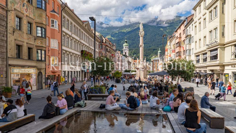 Maria-Theresien-Straße, Innsbruck, Tirol, Österreich by kristen-images.com