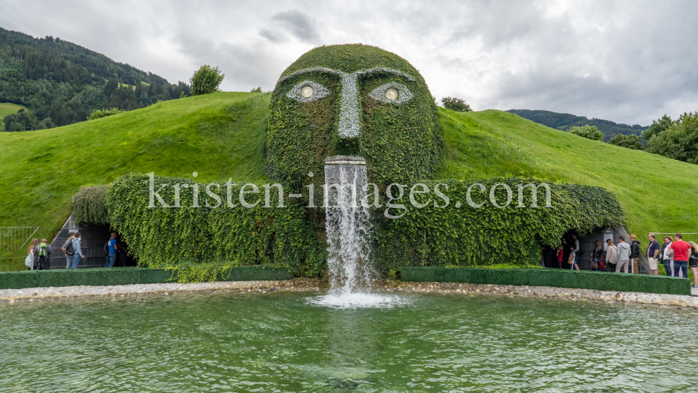 Riese der Swarovski Kristallwelten, Wattens, Tirol, Österreich by kristen-images.com