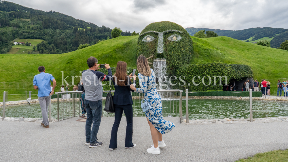 Riese der Swarovski Kristallwelten, Wattens, Tirol, Österreich by kristen-images.com