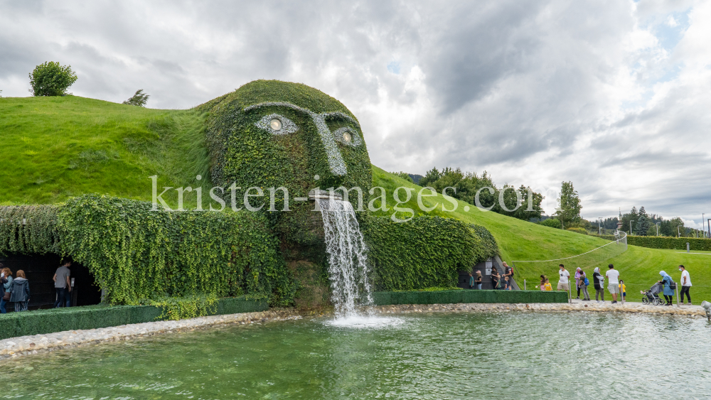 Riese der Swarovski Kristallwelten, Wattens, Tirol, Österreich by kristen-images.com