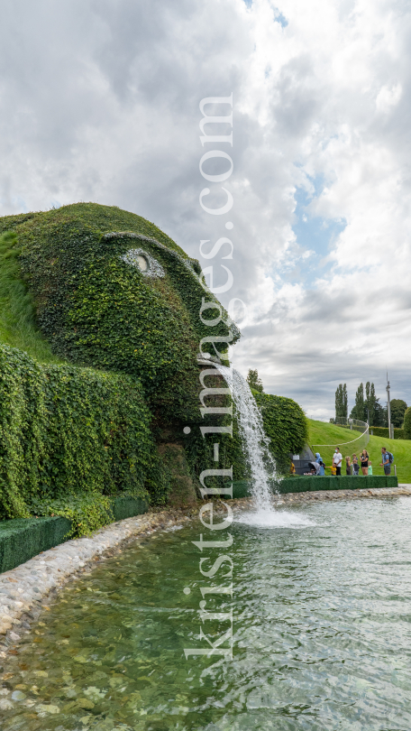 Riese der Swarovski Kristallwelten, Wattens, Tirol, Österreich by kristen-images.com