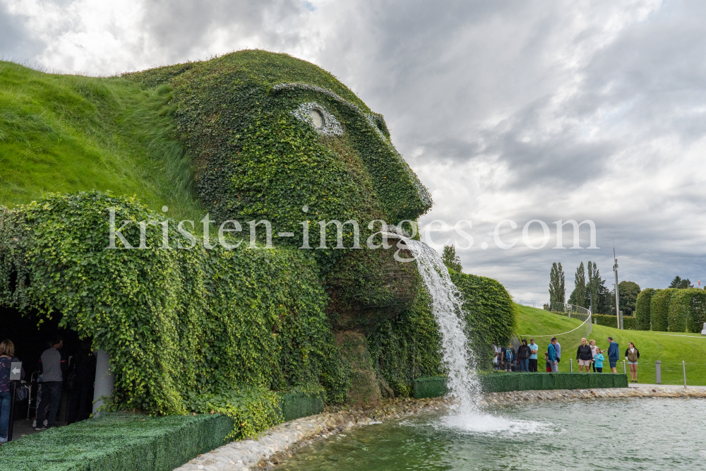 Riese der Swarovski Kristallwelten, Wattens, Tirol, Österreich by kristen-images.com