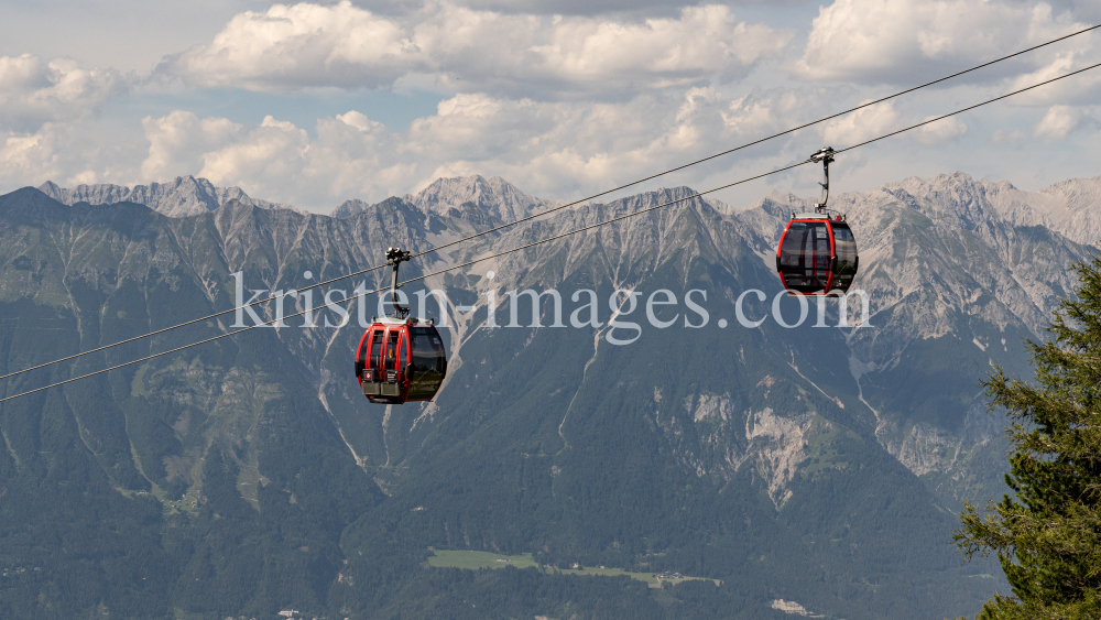 Patscherkofelbahn / Patscherkofel, Tirol, Österreich by kristen-images.com