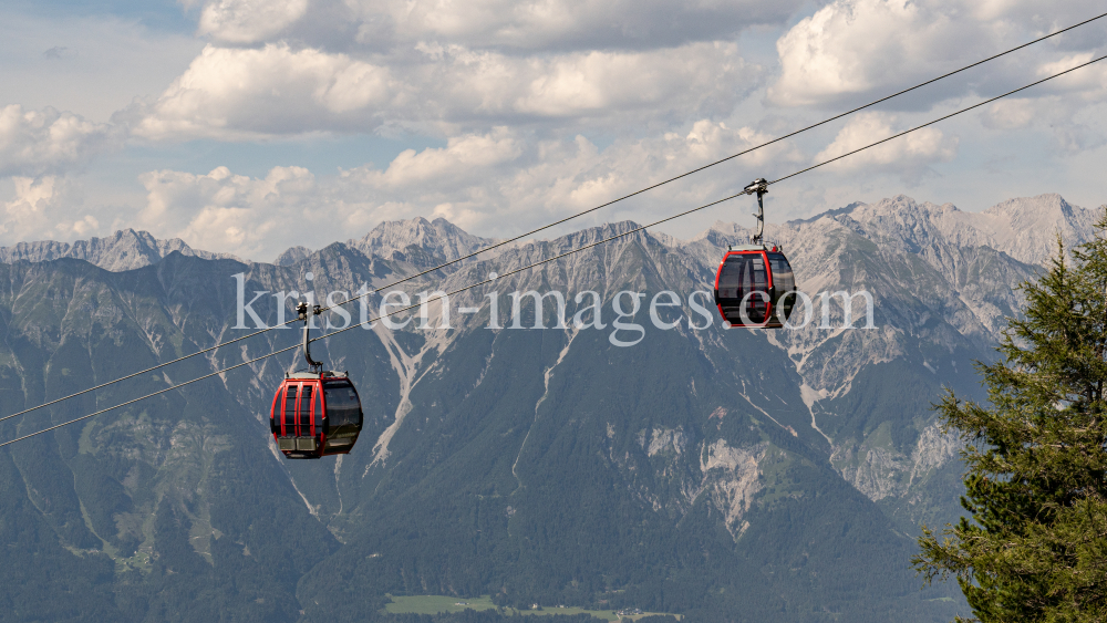 Patscherkofelbahn / Patscherkofel, Tirol, Österreich by kristen-images.com