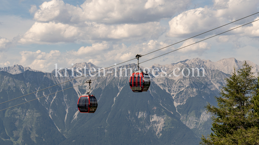 Patscherkofelbahn / Patscherkofel, Tirol, Österreich by kristen-images.com