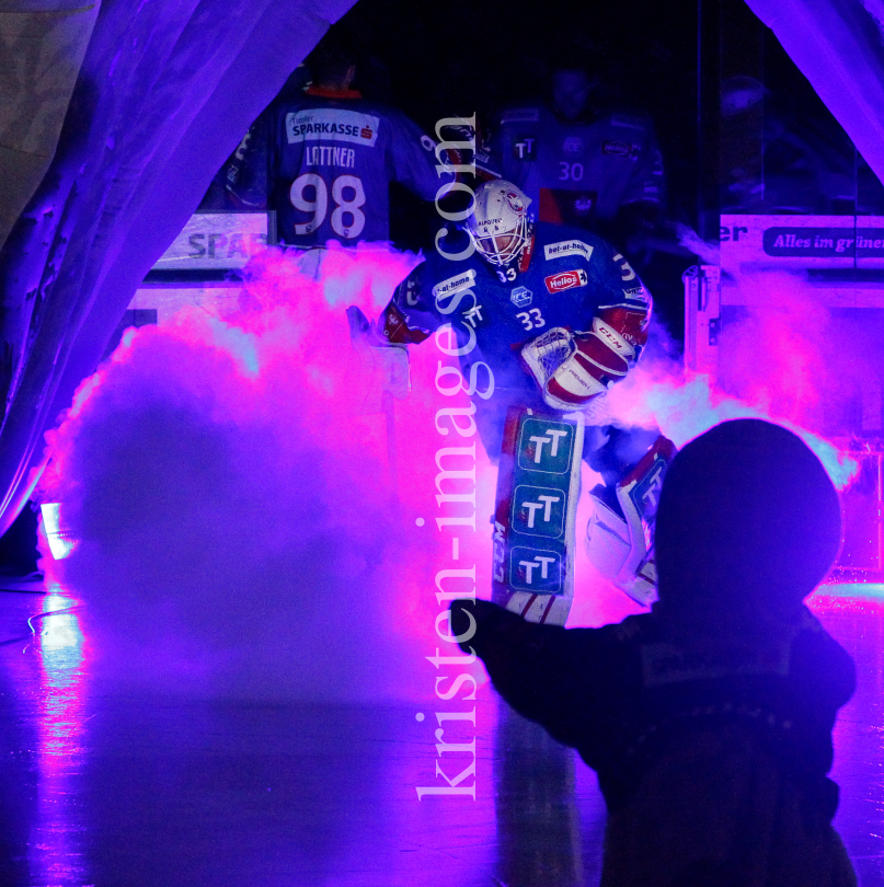 HC TWK Innsbruck - EHC Straubing Tigers by kristen-images.com