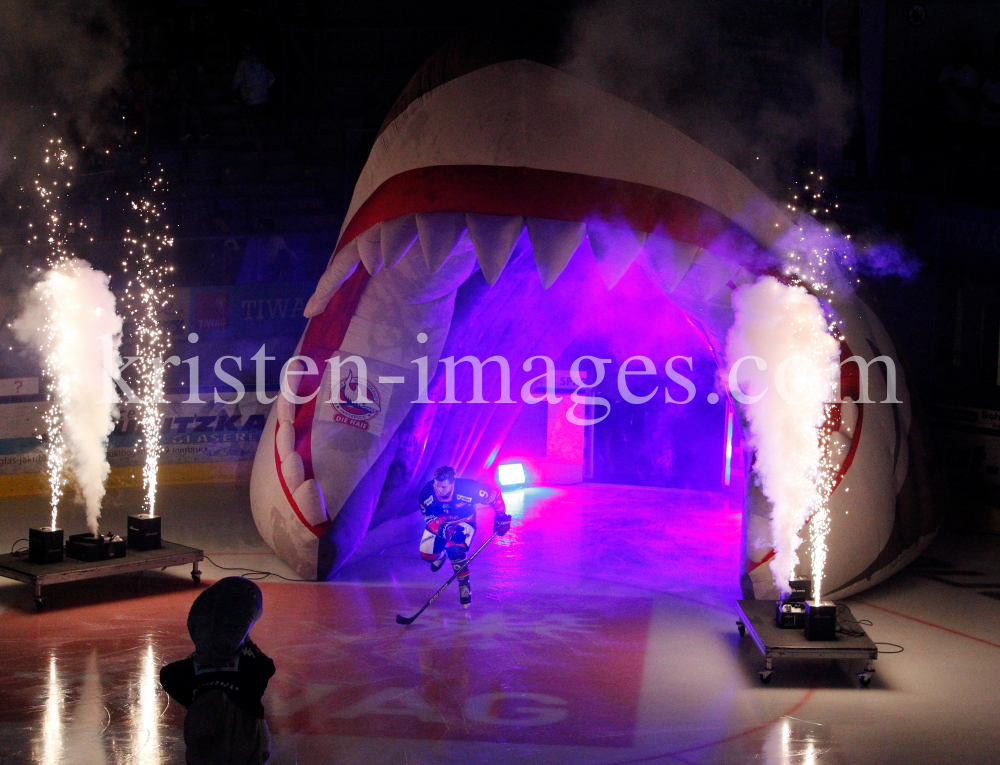 HC TWK Innsbruck - EHC Straubing Tigers by kristen-images.com