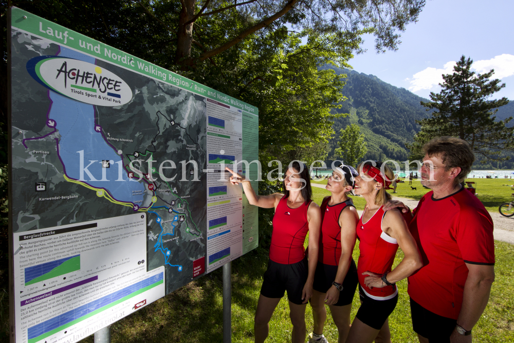 Achensee Tourismus / Maurach / Läufer by kristen-images.com