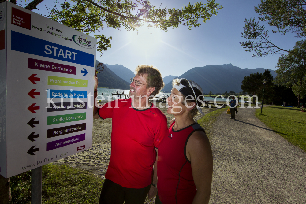 Achensee Tourismus / Maurach / Läufer by kristen-images.com