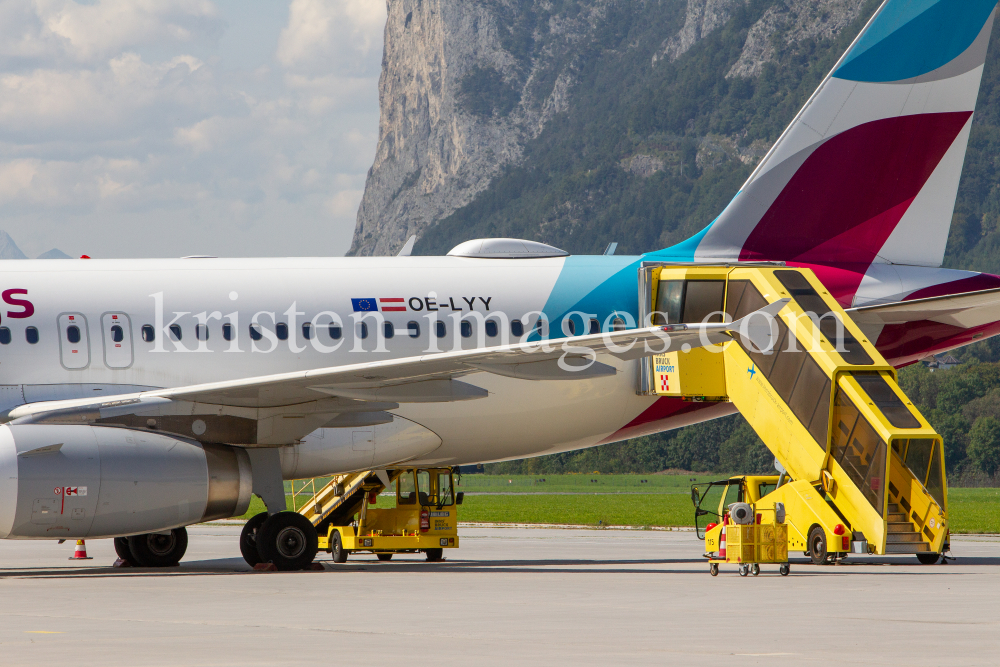 Eurowings Ferienflieger / Flughafen Innsbruck, Tirol, Österreich by kristen-images.com