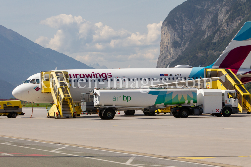 Eurowings Ferienflieger / Flughafen Innsbruck, Tirol, Österreich by kristen-images.com