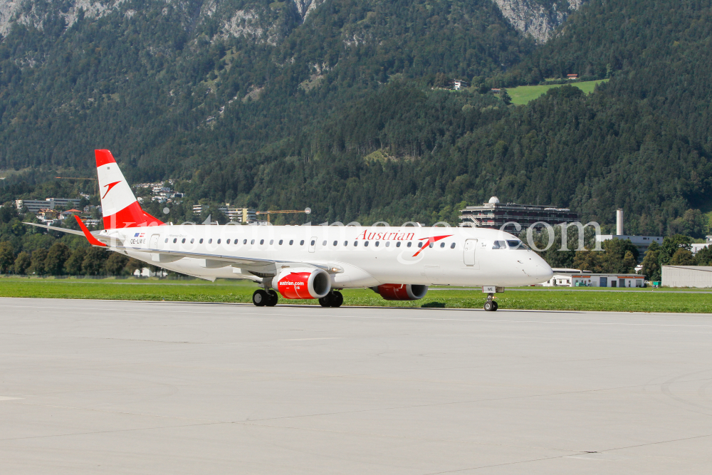 Austrian Airlines / Flughafen Innsbruck, Tirol, Österreich by kristen-images.com