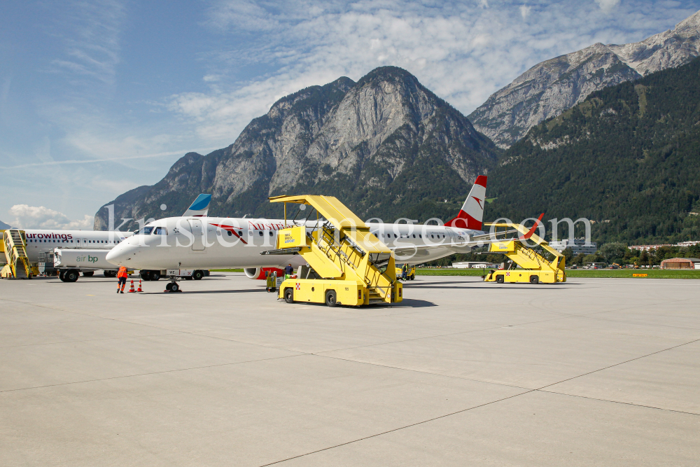 Austrian Airlines / Flughafen Innsbruck, Tirol, Österreich by kristen-images.com