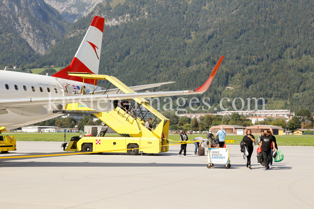 Austrian Airlines / Flughafen Innsbruck, Tirol, Österreich by kristen-images.com