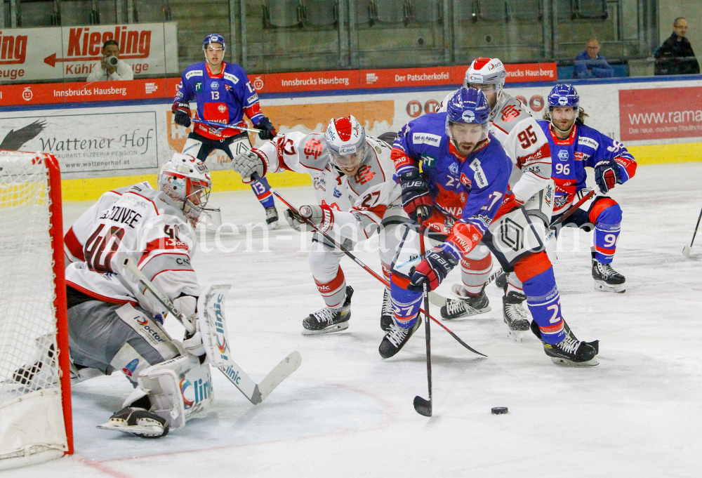 HC TWK Innsbruck-Die Haie - iClinic Bratislava Capitals / Österreich by kristen-images.com