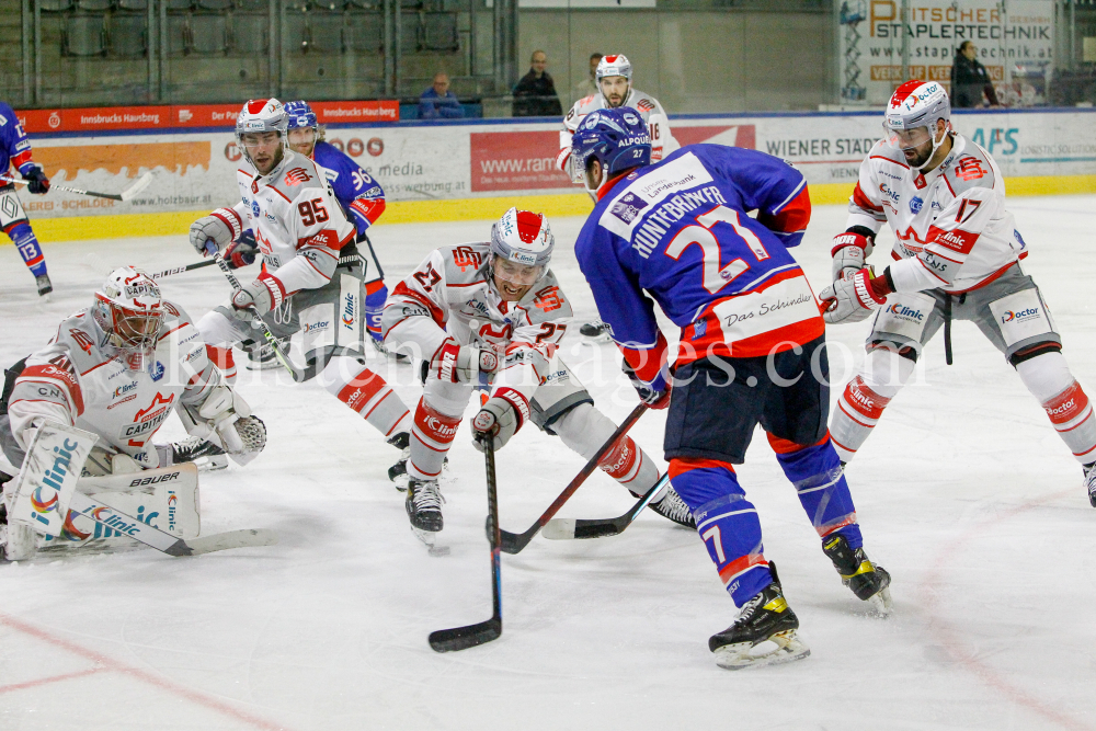 HC TWK Innsbruck-Die Haie - iClinic Bratislava Capitals / Österreich by kristen-images.com