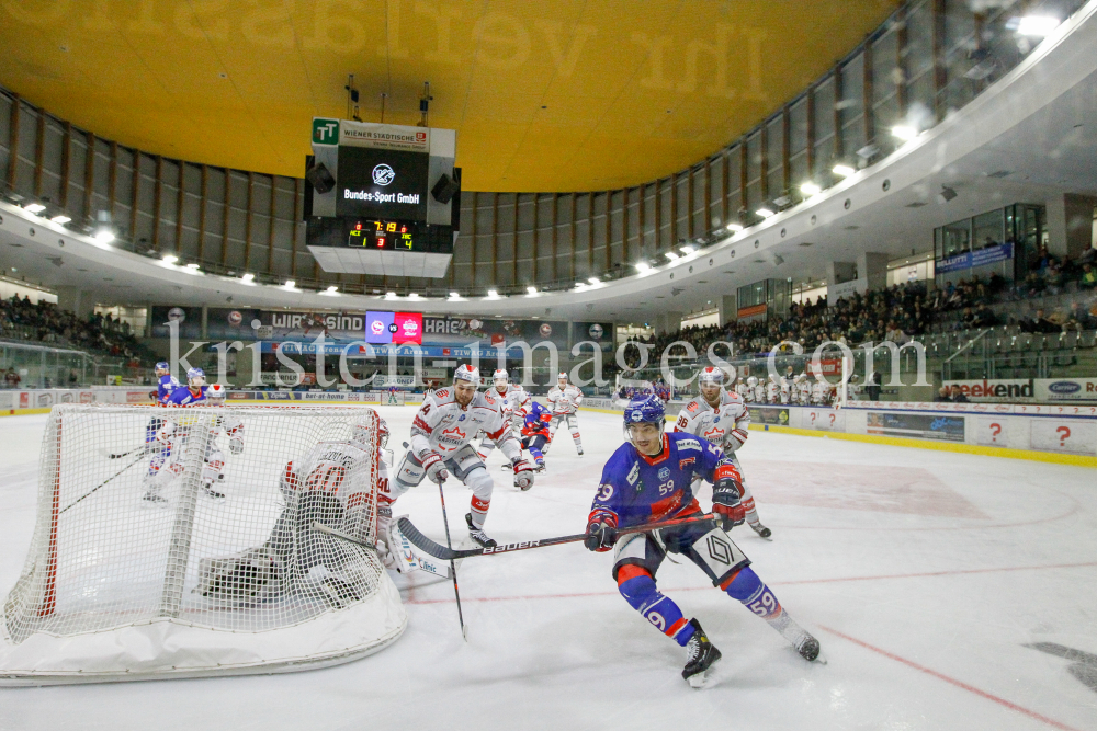 HC TWK Innsbruck-Die Haie - iClinic Bratislava Capitals / Österreich by kristen-images.com