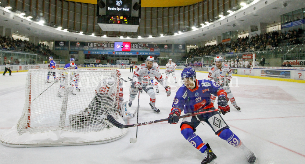 HC TWK Innsbruck-Die Haie - iClinic Bratislava Capitals / Österreich by kristen-images.com