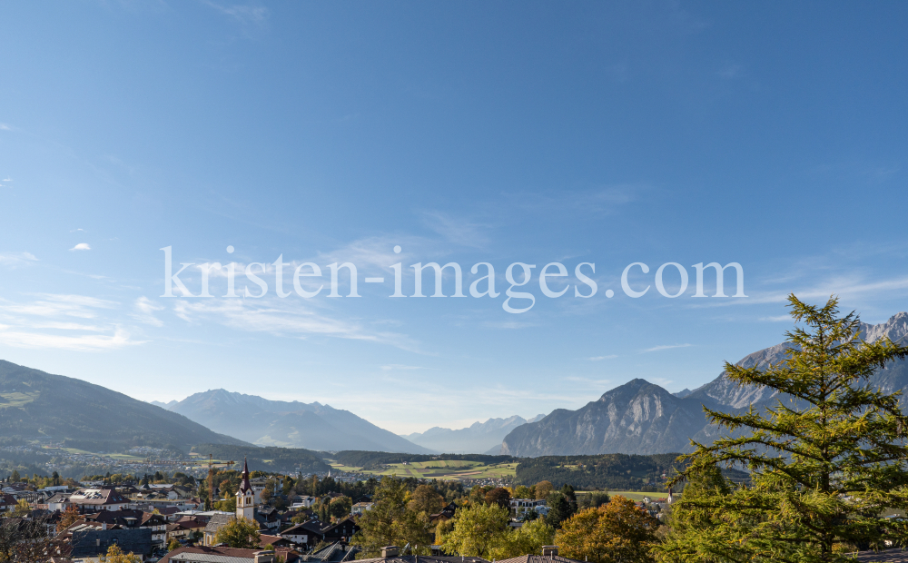 Blick von Igls in das Inntal / Innsbruck, Tirol, Österreich by kristen-images.com