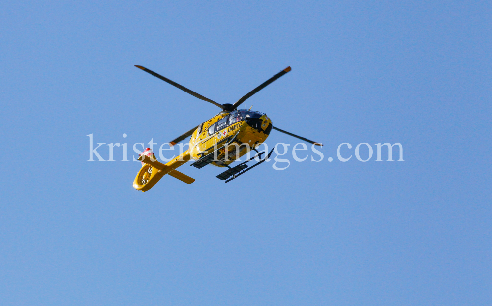 ÖAMTC Rettungshubschrauber Christophorus / Notarzthubschrauber by kristen-images.com