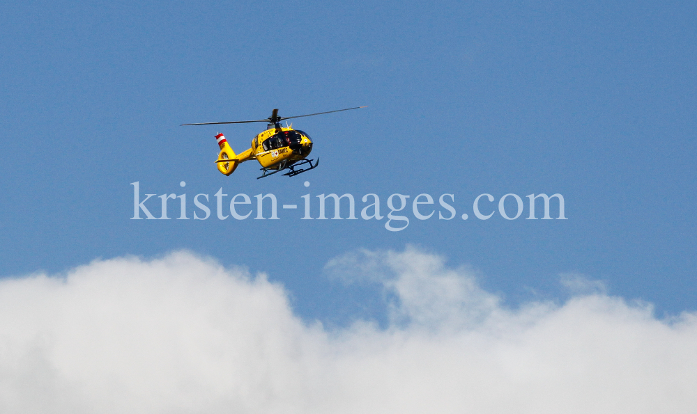 ÖAMTC Rettungshubschrauber Christophorus / Notarzthubschrauber by kristen-images.com