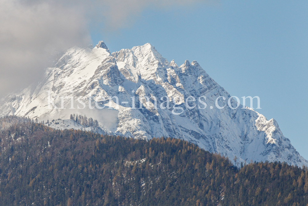 Karwendel, Vomper Kette, Schwaz, Tirol, Österreich by kristen-images.com