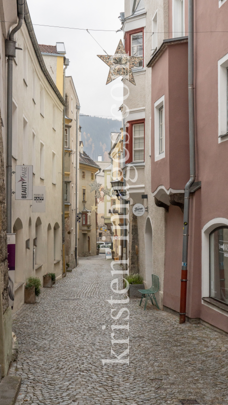 Hall in Tirol, Österreich by kristen-images.com