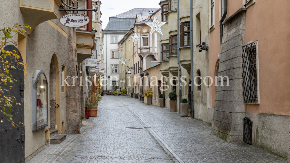 Hall in Tirol, Österreich by kristen-images.com