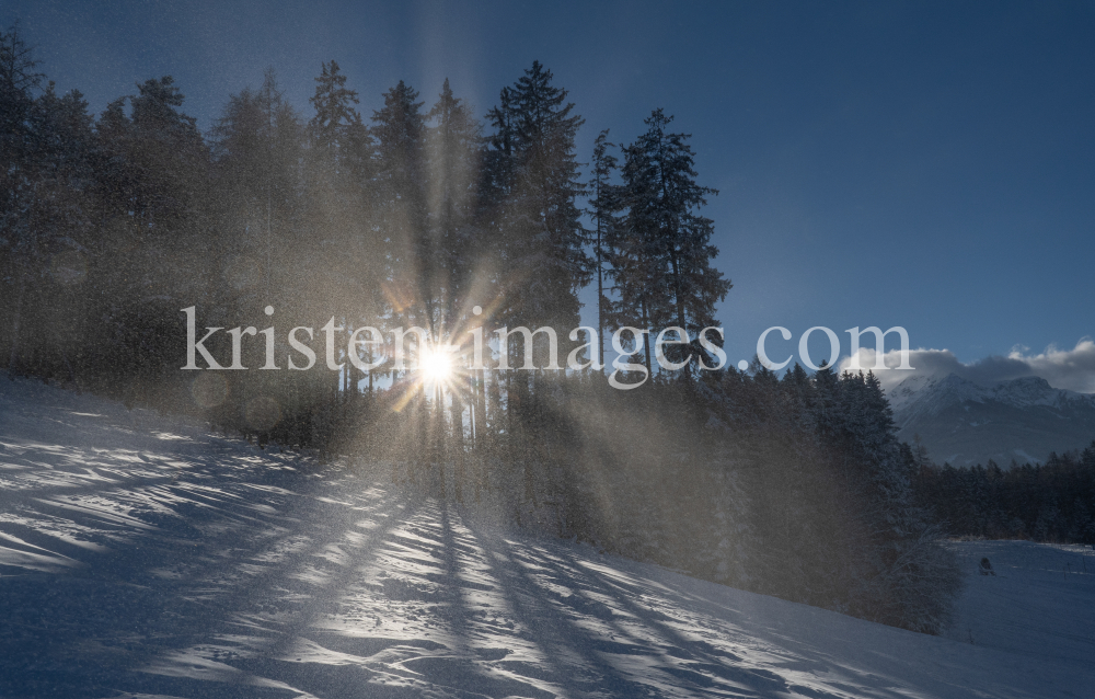 Sonnenuntergang / Heiligwasserwiese, Patscherkofel, Tirol, Österreich by kristen-images.com