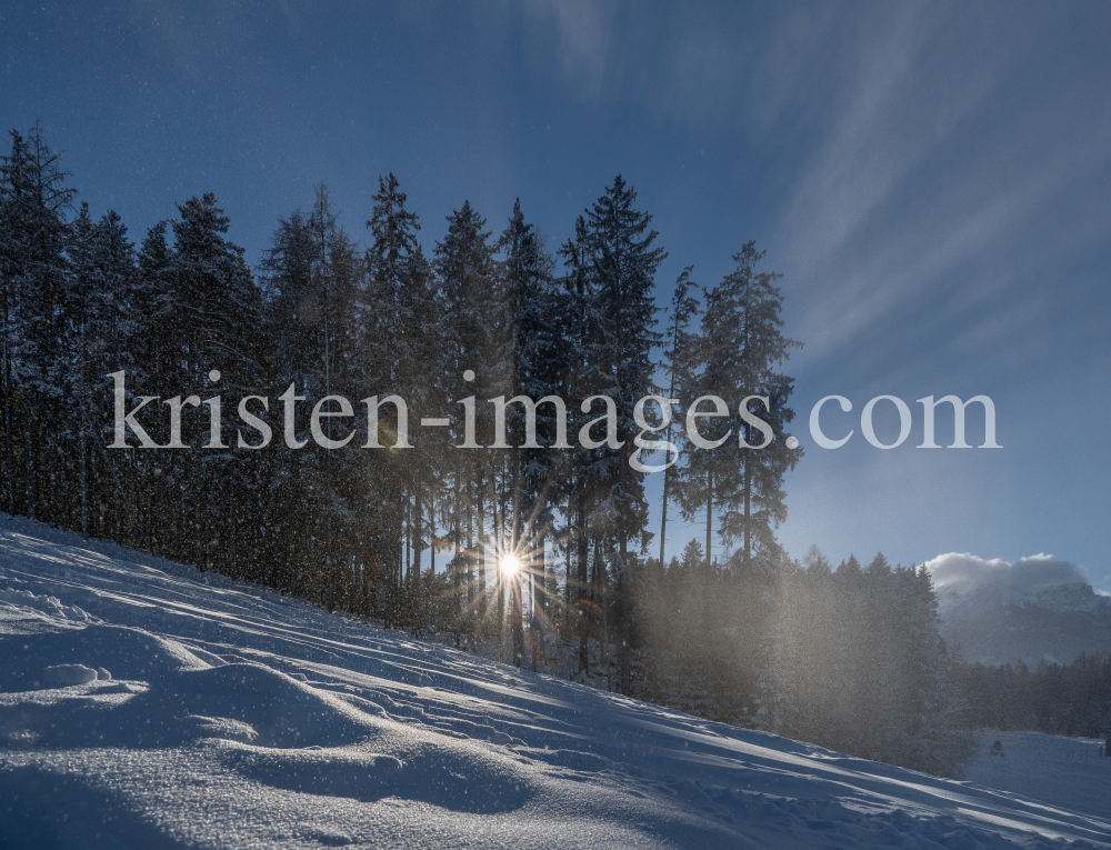Sonnenuntergang / Heiligwasserwiese, Patscherkofel, Tirol, Österreich by kristen-images.com