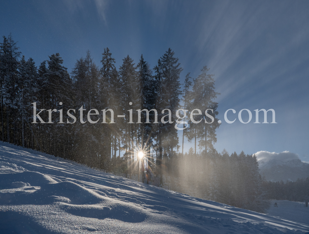 Sonnenuntergang / Heiligwasserwiese, Patscherkofel, Tirol, Österreich by kristen-images.com