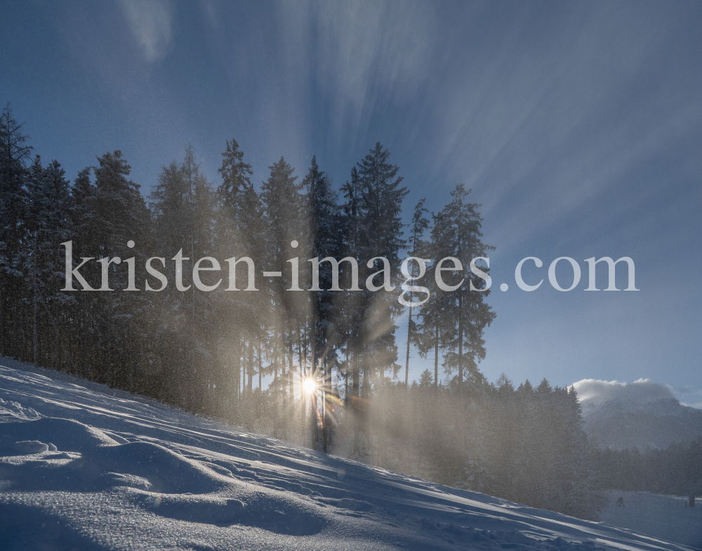 Sonnenuntergang / Heiligwasserwiese, Patscherkofel, Tirol, Österreich by kristen-images.com