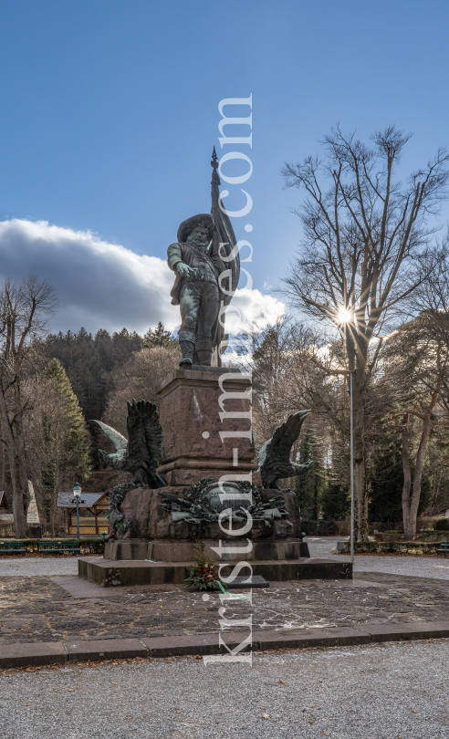 Denkmal von Andreas Hofer am Bergisel, Innsbruck, Tirol, Österreich by kristen-images.com