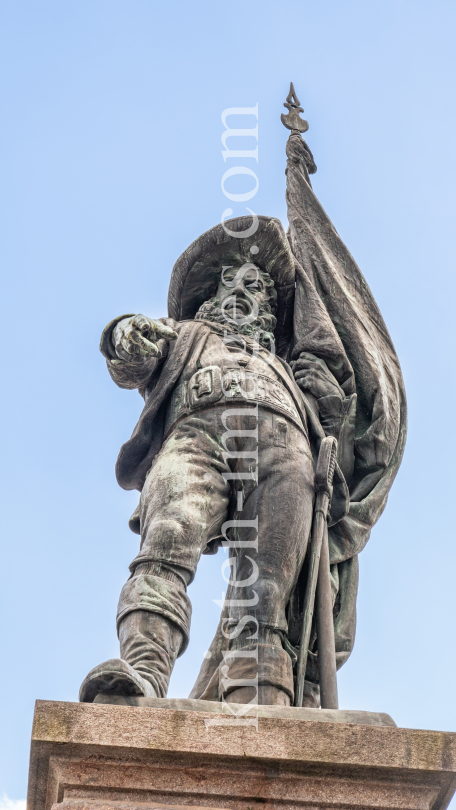 Denkmal von Andreas Hofer am Bergisel, Innsbruck, Tirol, Österreich by kristen-images.com